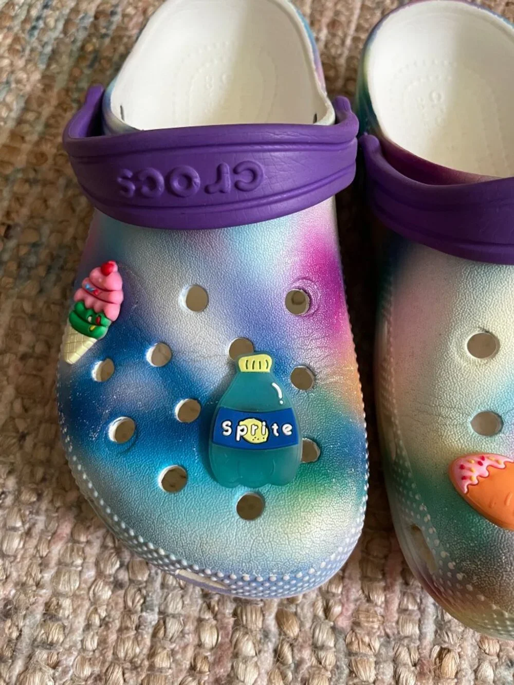 Crocs Jibbitz Purple Blue Rainbow Solarized Tie-Dye Clogs Kids Girls Size C13